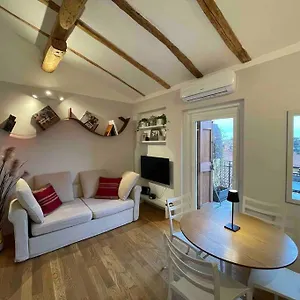 Romantic Attic With Panoramic View Appartamento